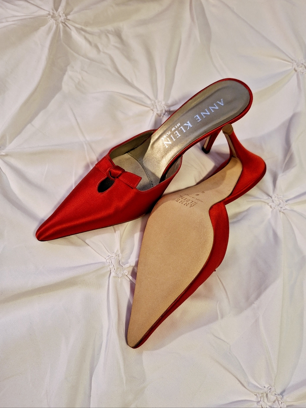 RED SATIN MULE - Picture 5 of 12